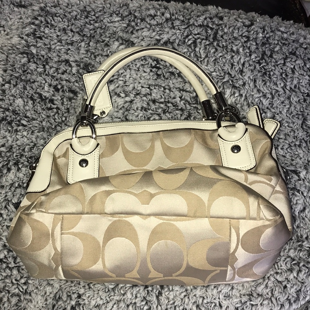 Coach Handbag - Picture 2 of 7